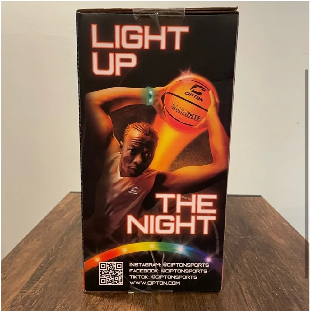 Cipton Sports LED Basketball Set - Picture 3 of 3
